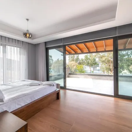 Villa Luxury 4 Bedroom Villa Private Turkish Hamam&Sauna *