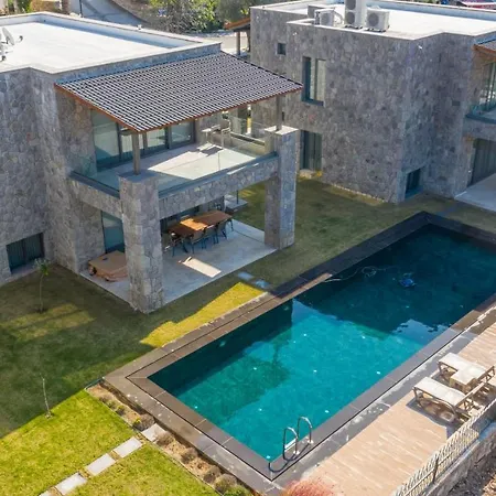 Luxury 4 Bedroom Villa Private Turkish Hamam&Sauna Villa *